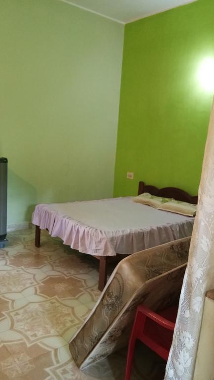 Joaquina'S Guest House Calangute Bagian luar foto