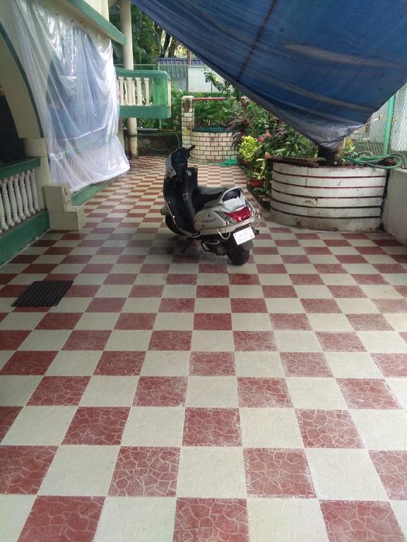 Joaquina'S Guest House Calangute Bagian luar foto