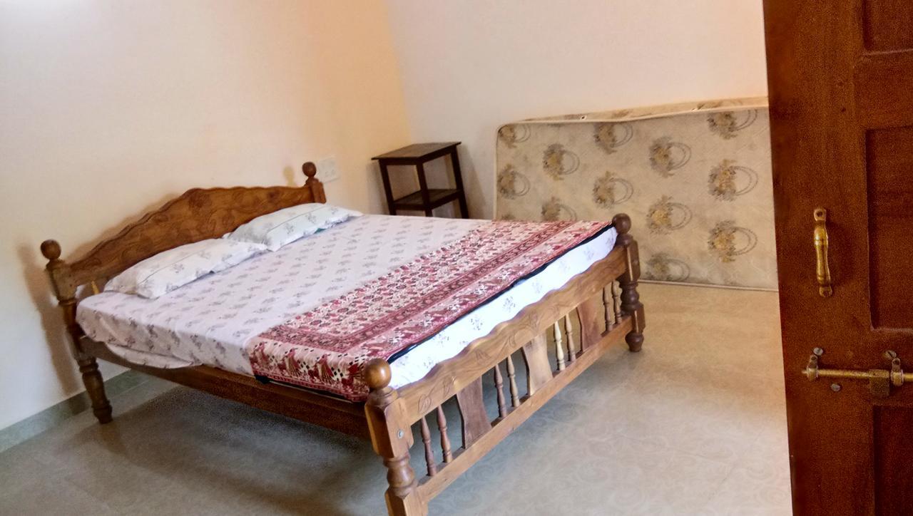 Joaquina'S Guest House Calangute Bagian luar foto