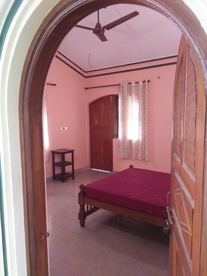 Joaquina'S Guest House Calangute Bagian luar foto