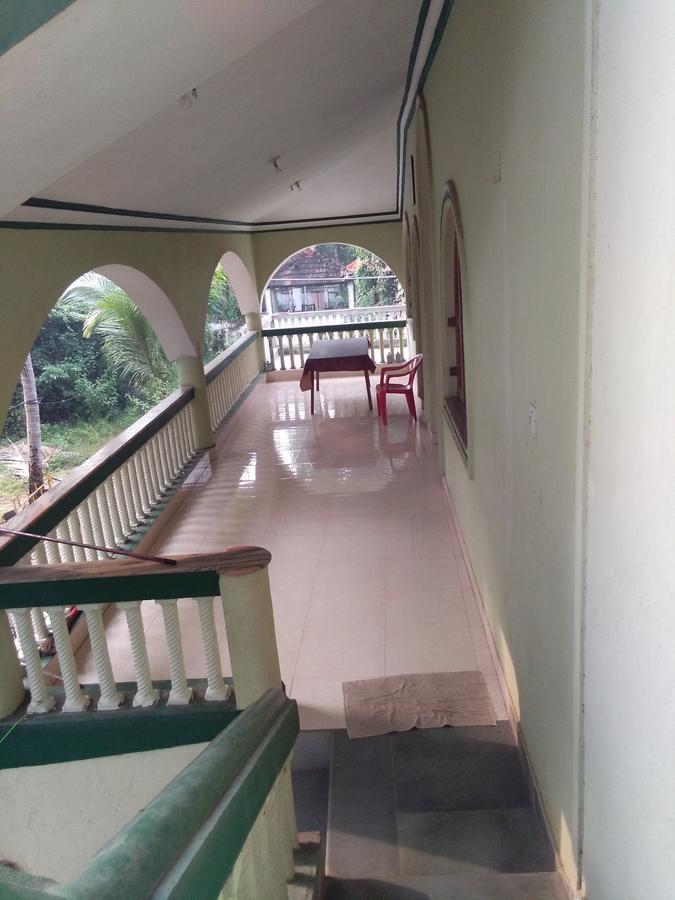 Joaquina'S Guest House Calangute Bagian luar foto