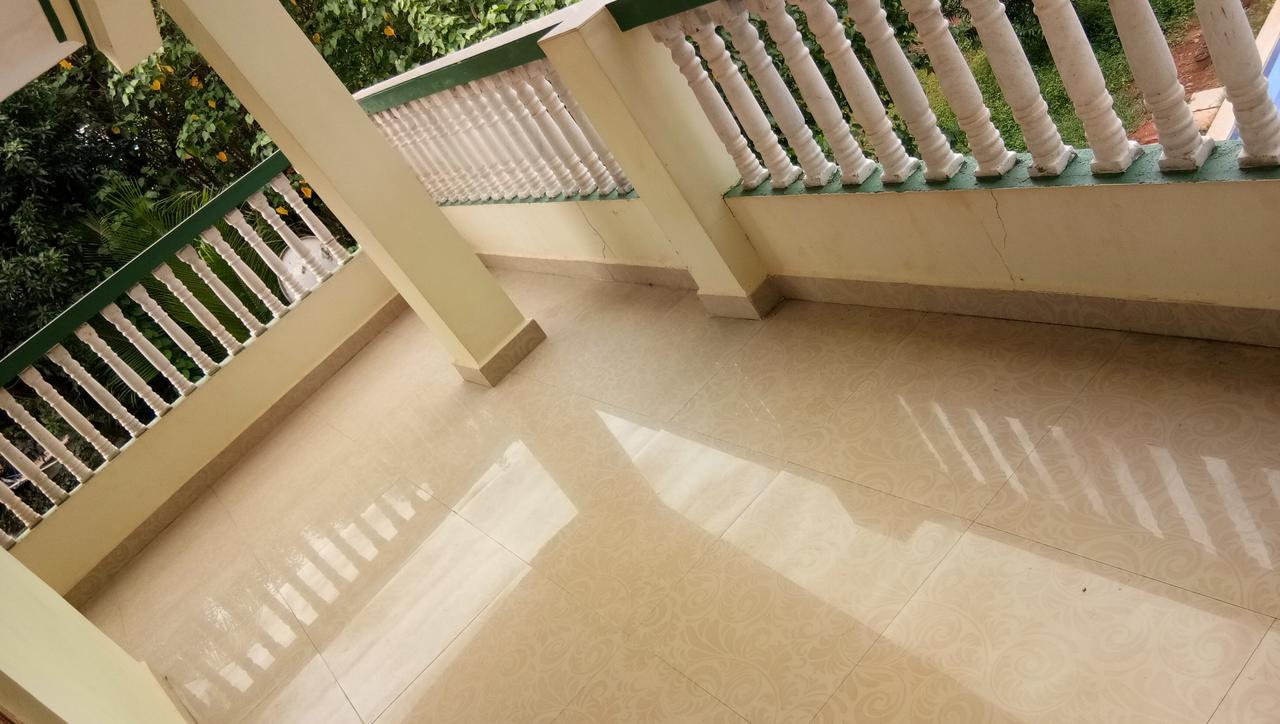 Joaquina'S Guest House Calangute Bagian luar foto