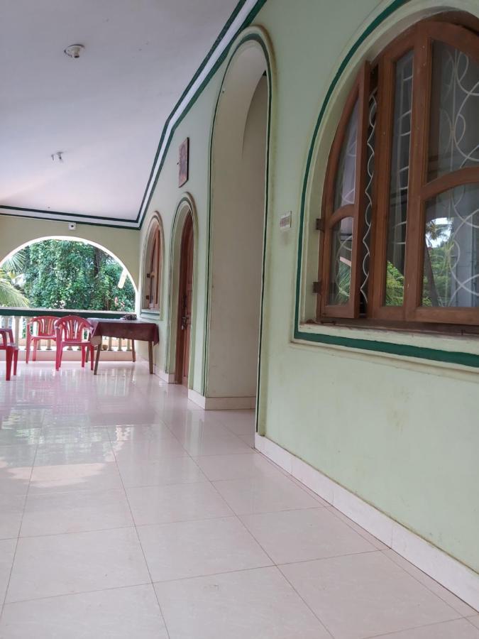 Joaquina'S Guest House Calangute Bagian luar foto